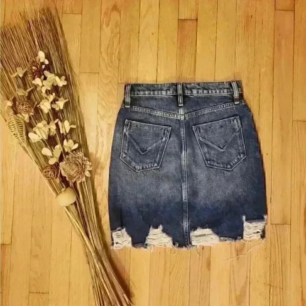 Hudson Lulu Distressed Denim Skirt Size 25 - Picture 2 of 7